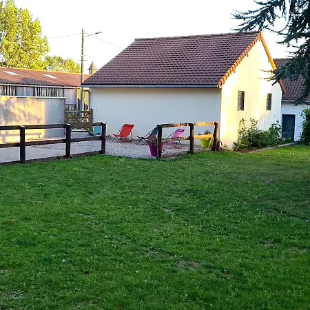 Le D Alix Hébergement de vacances Beutin